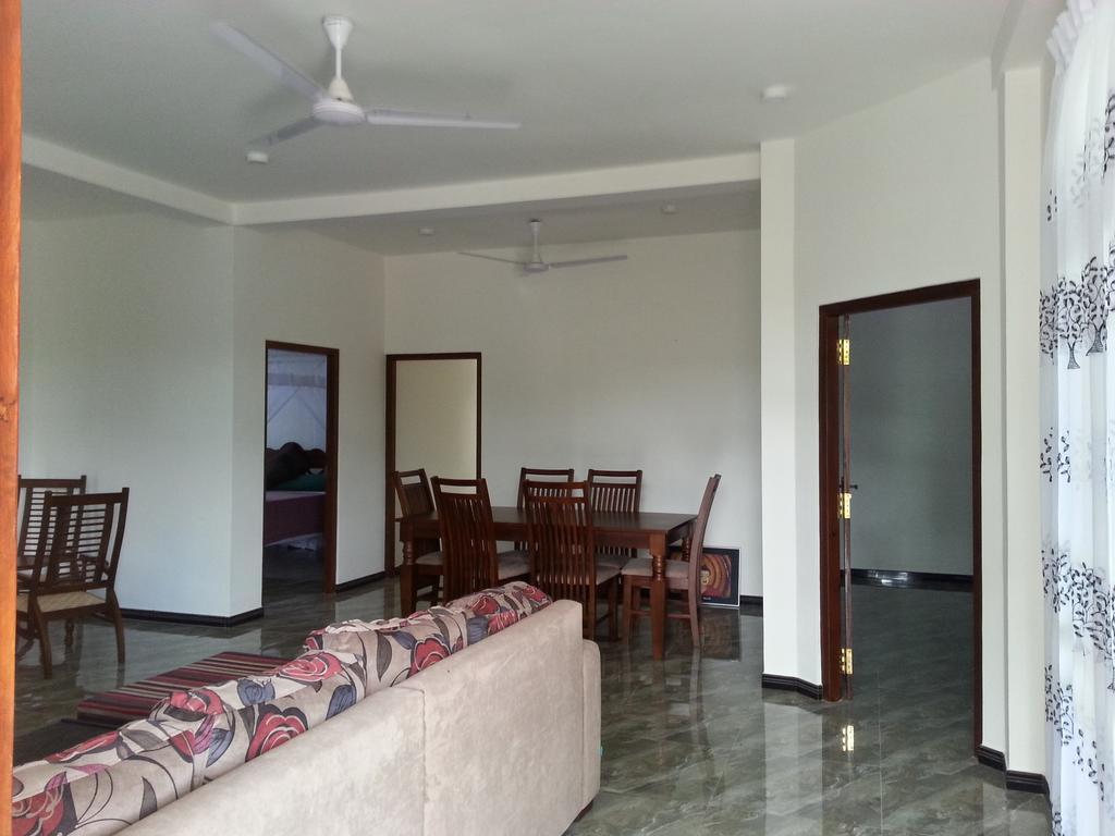 Coral Palm Villa And Apartment Унаватуна Стая снимка