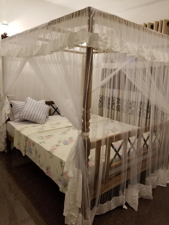 Coral Palm Villa And Apartment Унаватуна Екстериор снимка