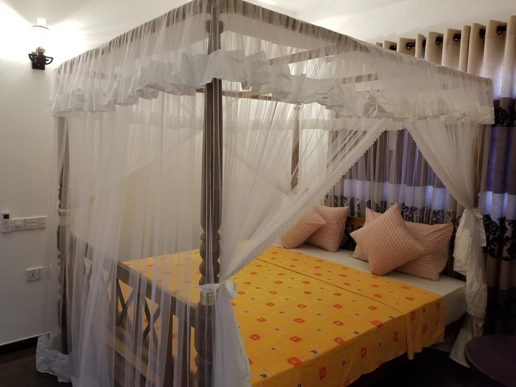 Coral Palm Villa And Apartment Унаватуна Екстериор снимка