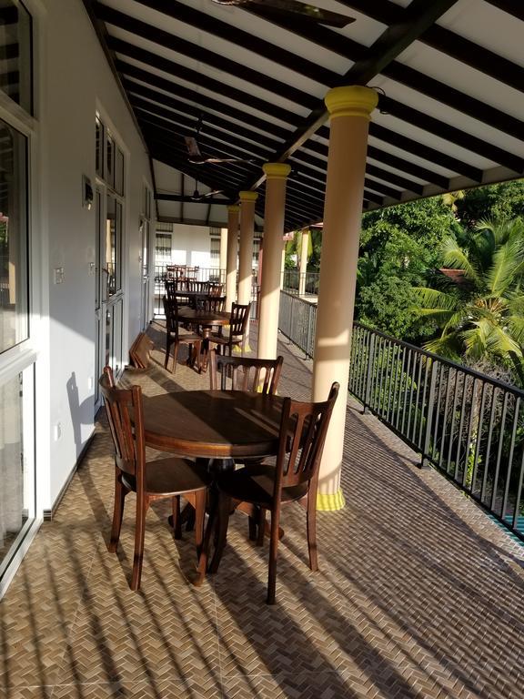Coral Palm Villa And Apartment Унаватуна Екстериор снимка