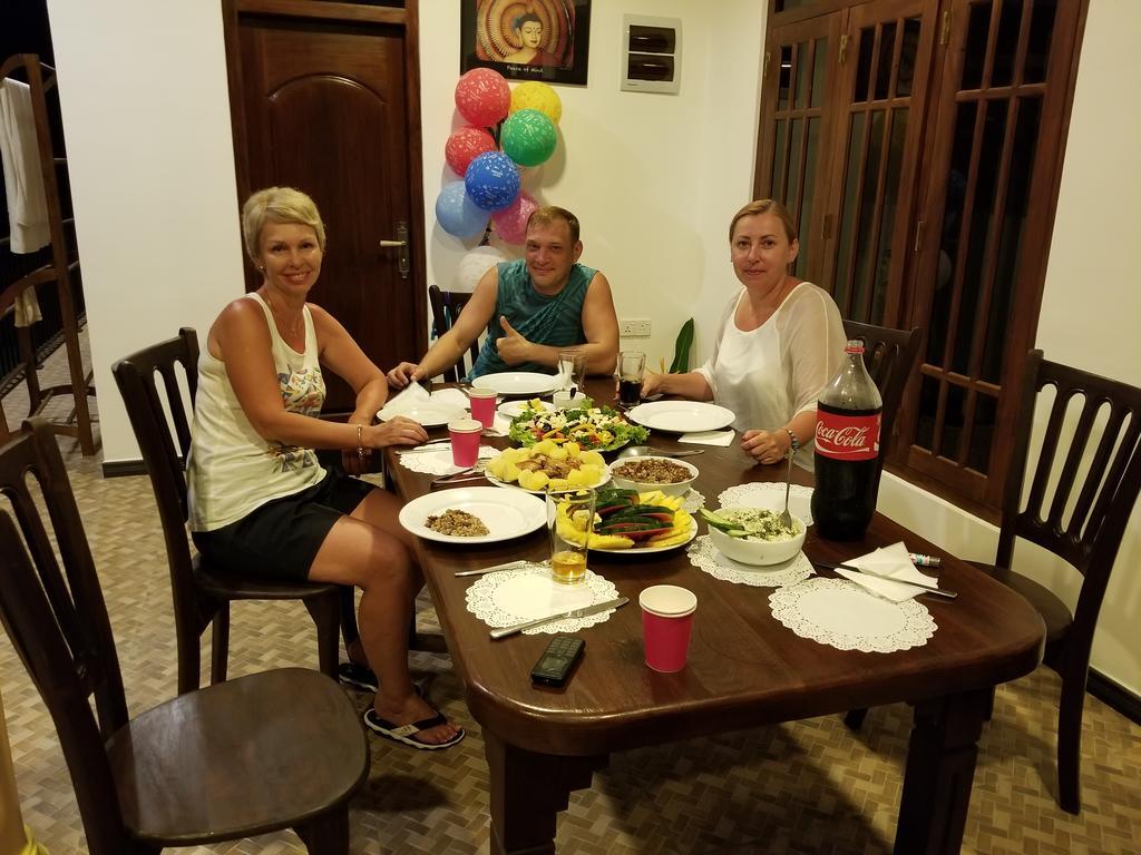 Coral Palm Villa And Apartment Унаватуна Екстериор снимка