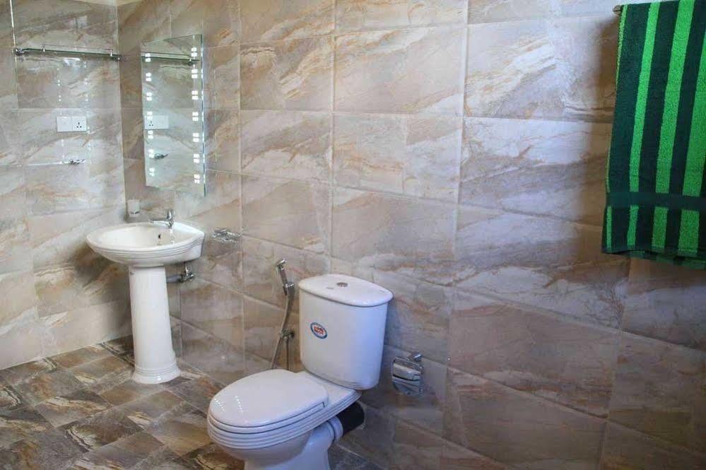 Coral Palm Villa And Apartment Унаватуна Екстериор снимка