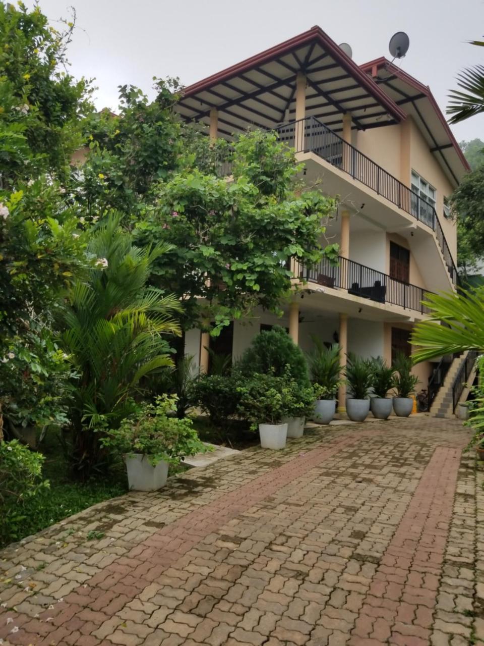 Coral Palm Villa And Apartment Унаватуна Екстериор снимка