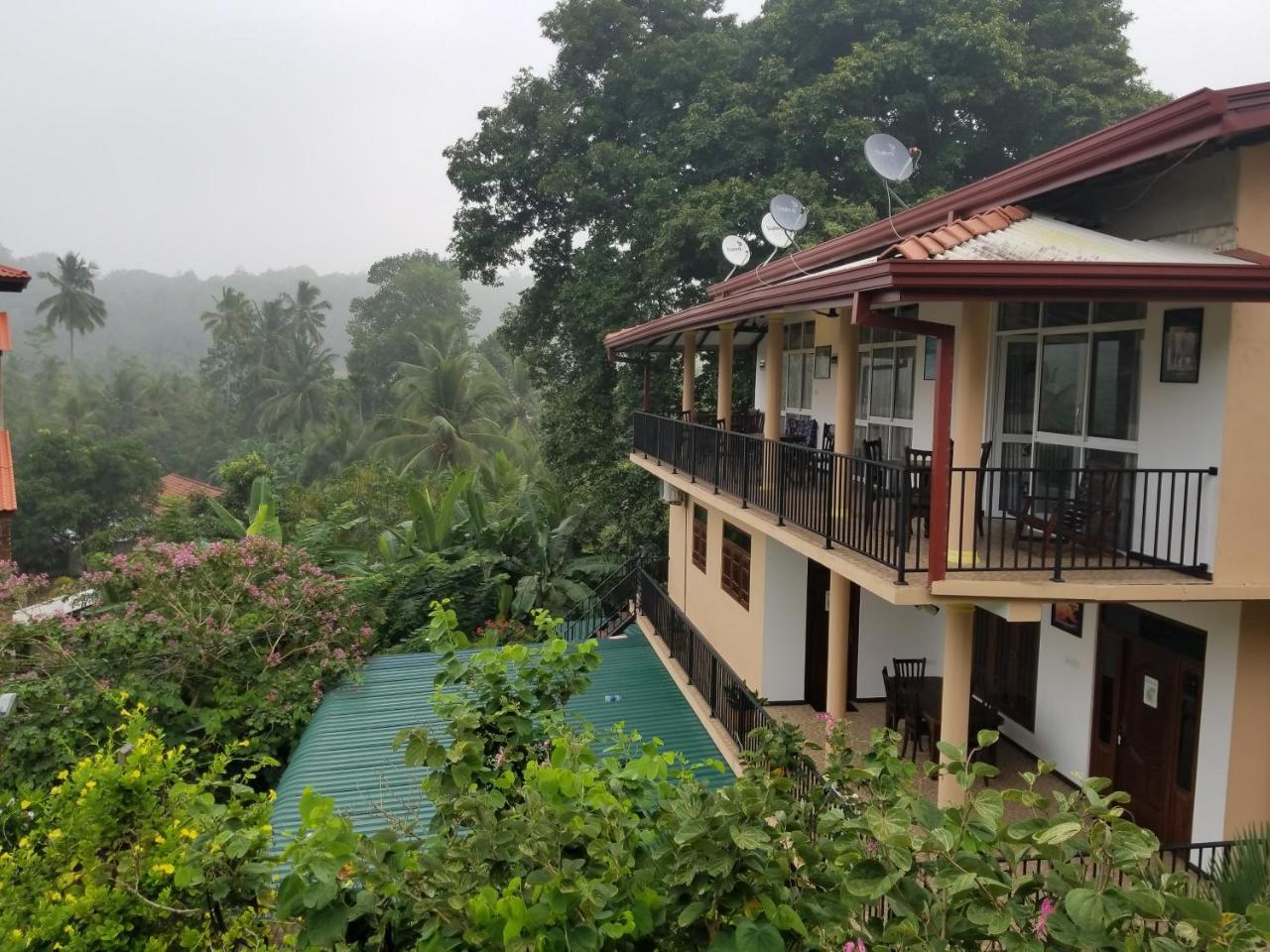Coral Palm Villa And Apartment Унаватуна Екстериор снимка